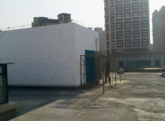 施工中